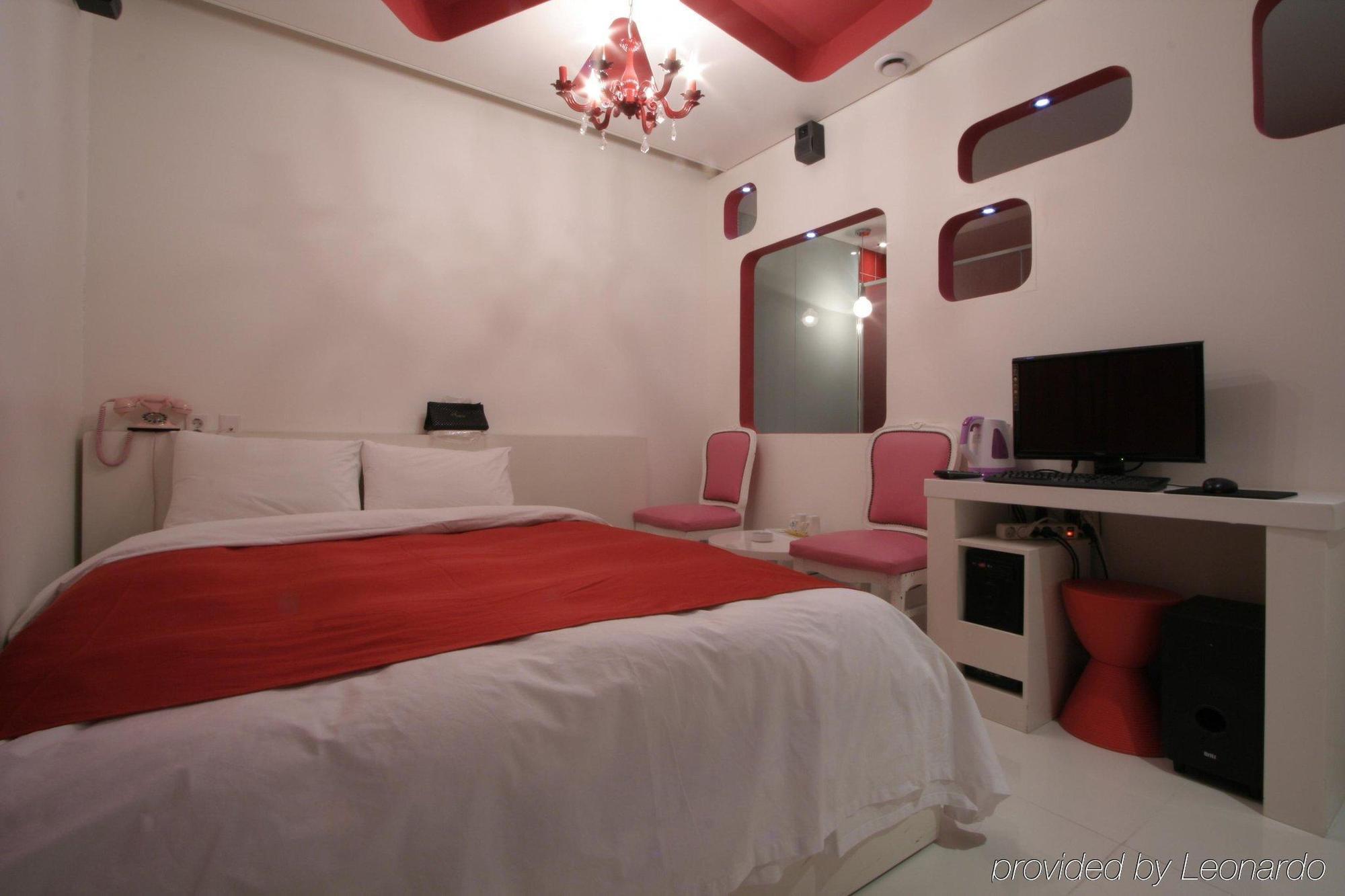 Dong Hotel