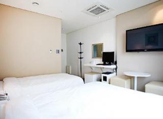 Dong Hotel 3*